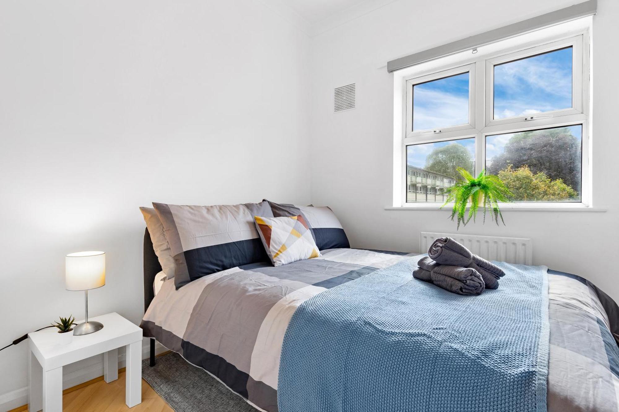 Cozylease 3-bed Canary Wharf Retreat,near Lcy Ferienhaus London