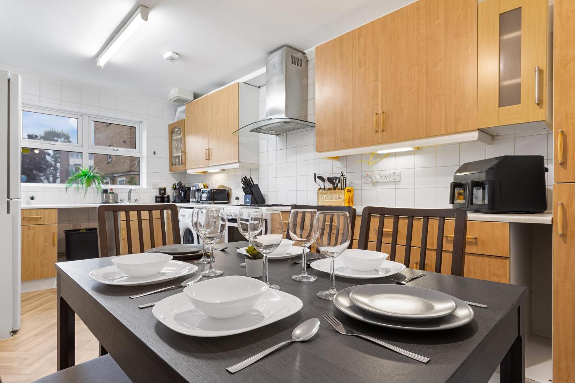 Cozylease 3-bed Canary Wharf Retreat,near Lcy Ferienhaus *